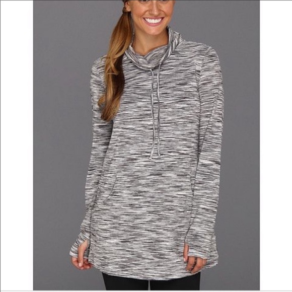 Merrell Tops - Merrell• Women's Leelani Roo Pocket Top